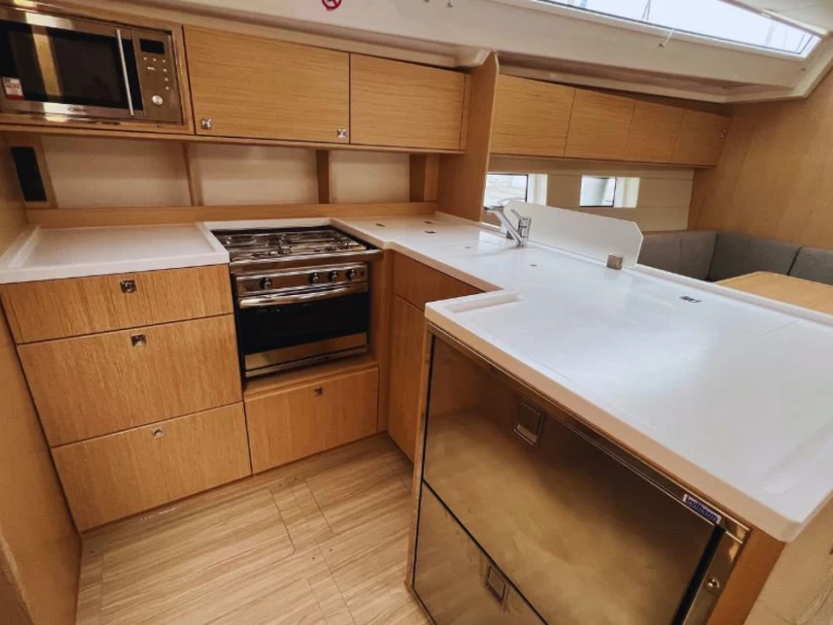 Sailboat hire in Cecina - Bavaria Bavaria C50