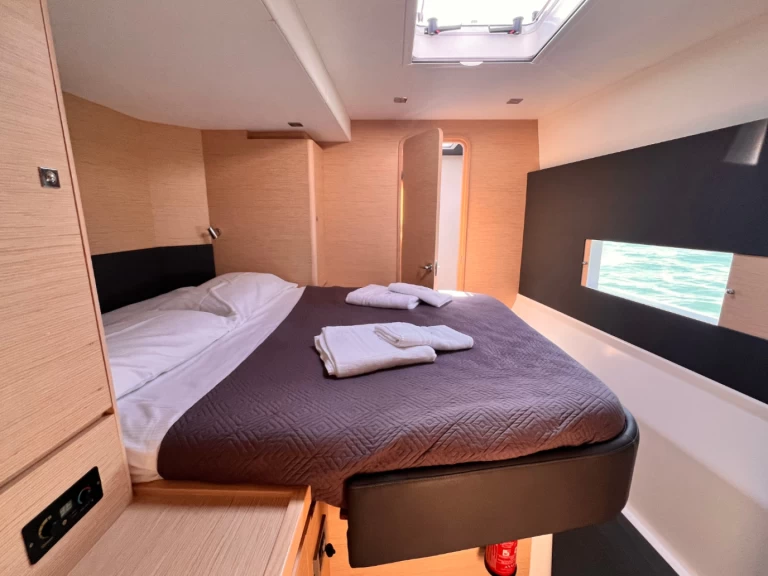 Yacht charter Cecina - Dufour Dufour Catamarans 48 Sail on SamBoat