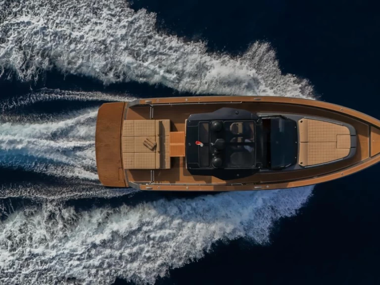 Hire a Pardo Yachts Pardo 43 Beaulieu-sur-Mer