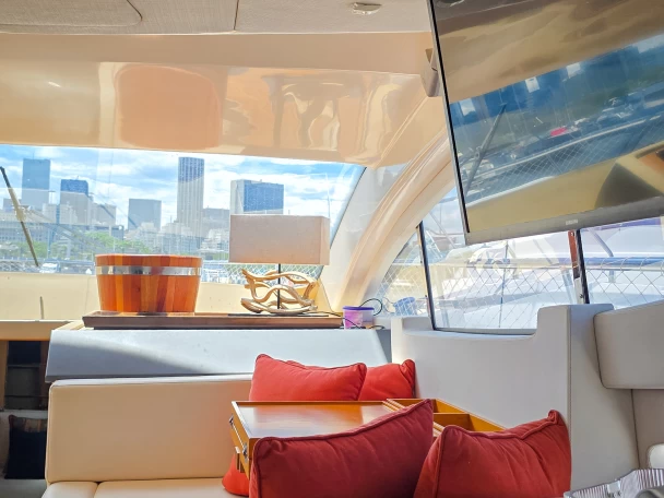 Hire Motorboat with or without skipper PHANTOM Rio de Janeiro (state)