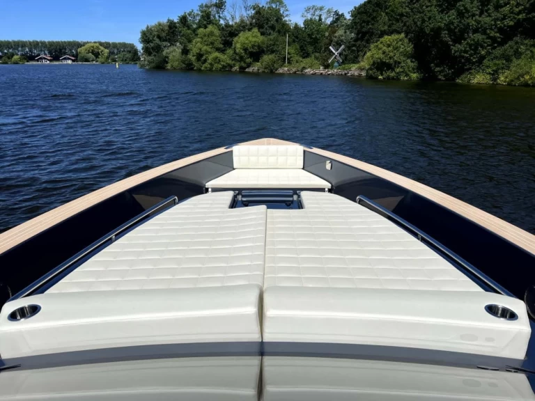 Motorboat hire in Saint-Tropez - Pardo Yachts Pardo 43