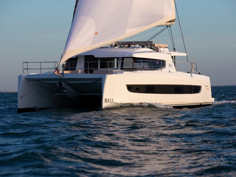 Catamaran to hire Saint-Mandrier-sur-Mer at the best price