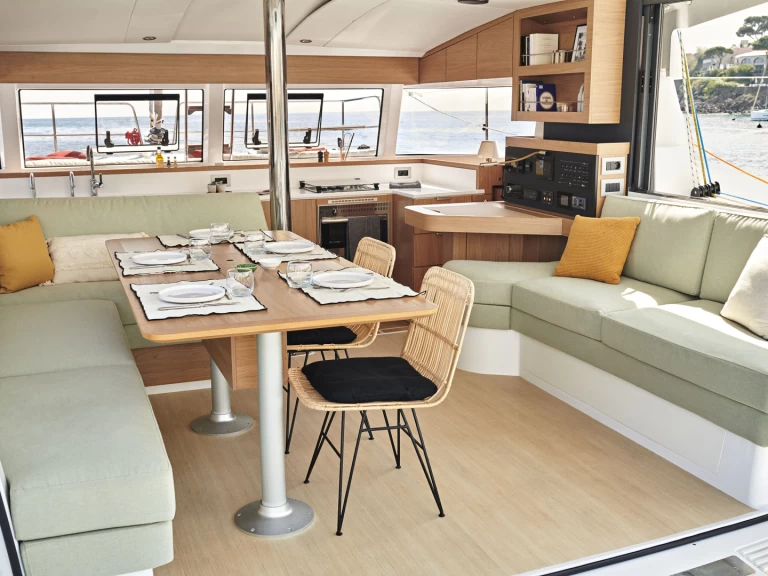 Hire Catamaran Bali with a boat licence