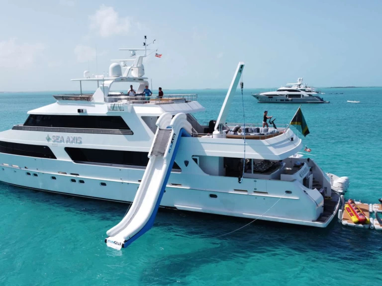 Yacht hire Saint Martin cheap SEA AXIS
