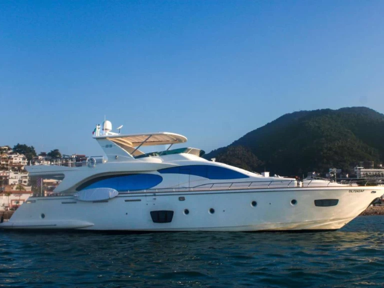 Yacht hire Puerto Vallarta cheap El Gabo
