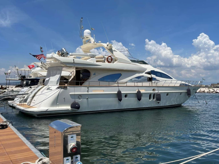 Yacht charter Naples - Azimut MINERVA on SamBoat
