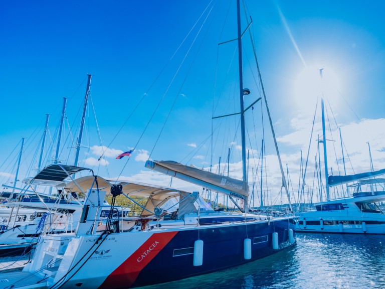 Hire Sailboat Dufour with a boat licence