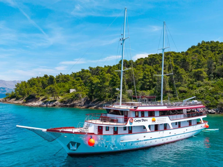Charter a  Custom Built Aluminum Cutter Carpe Diem in Croatia on Samboat