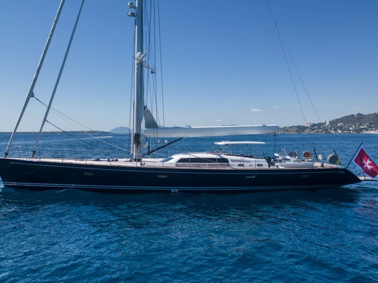 Luxury Yacht to hire Lofoten at the best price