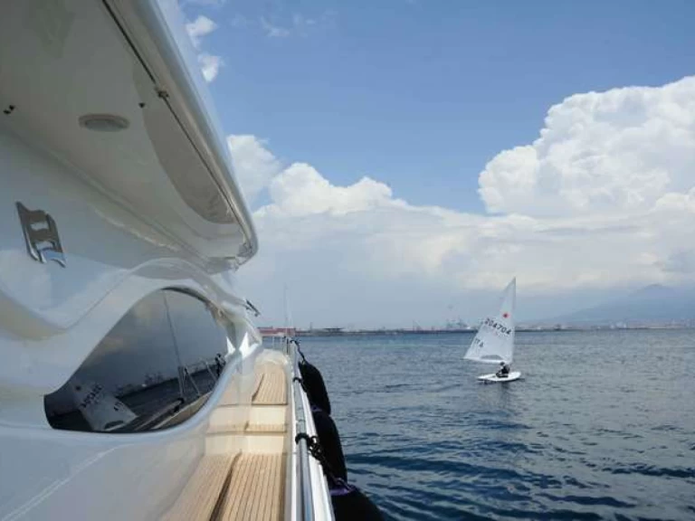 Yacht hire Naples cheap PAMPERO