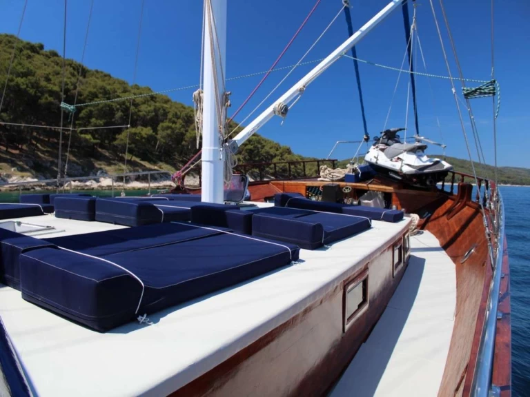 Yacht hire Croatia cheap BARBA