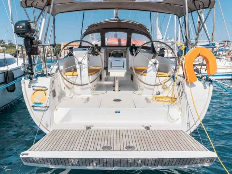 Yacht hire Rhodes (City) cheap Cruiser 41