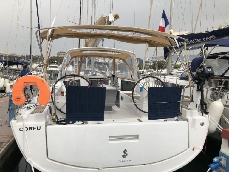 Hire Sailboat with or without skipper Bénéteau Alimos
