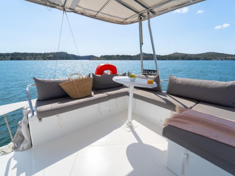 Hire Catamaran with or without skipper Fountaine Pajot Saint-Raphaël