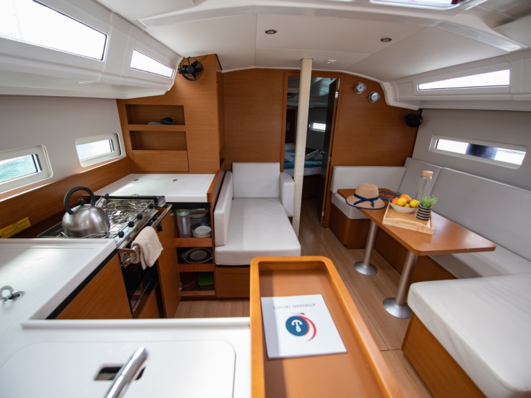 Yacht hire Neo Klima cheap Sun Odyssey 410