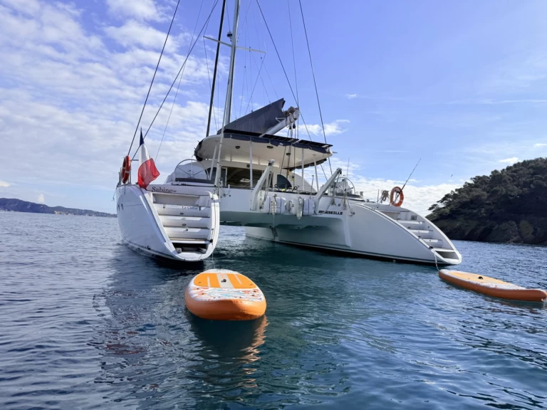 Catamaran to hire Martinique at the best price