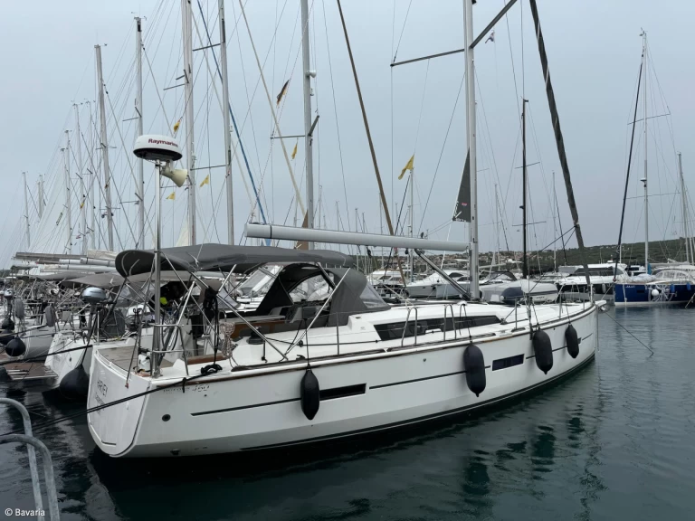 Sailboat to hire Punat at the best price