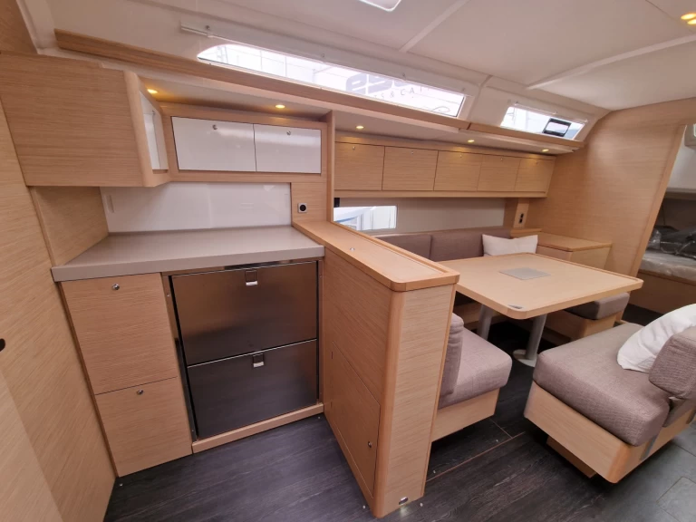 Yacht charter Port-Camargue - Dufour Dufour 470 on SamBoat