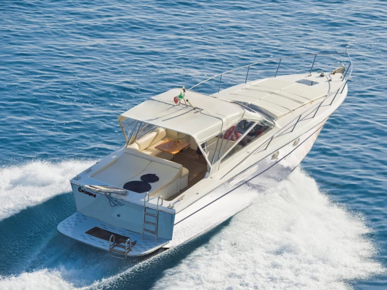 Hire a Baia 40 FT Positano