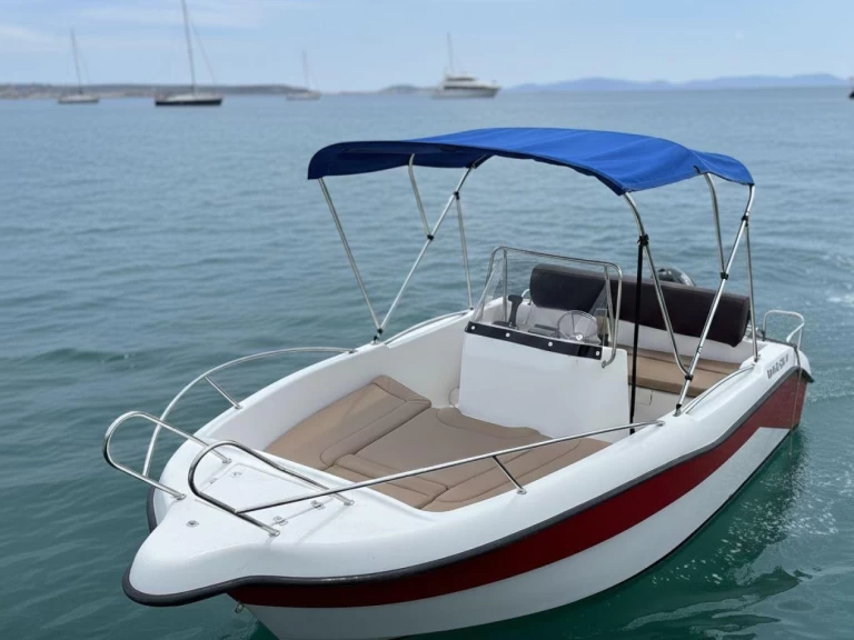 Yacht charter Roda de Barà - Mareti 45O open on SamBoat