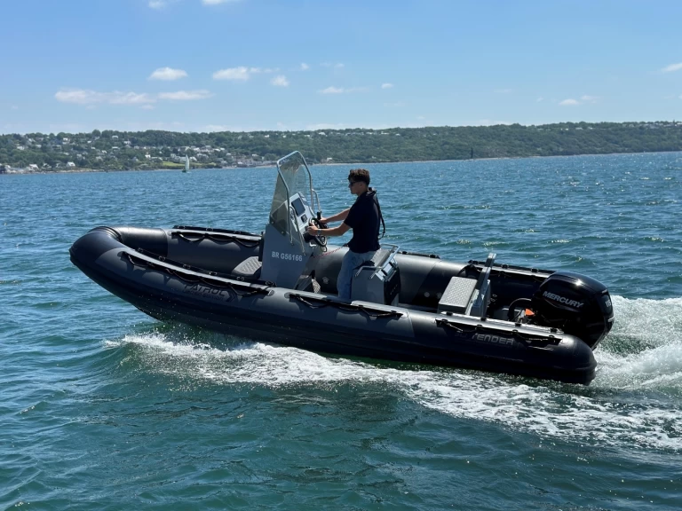RIB hire in Brest - 3D Tender 3D Tender 600 Patrol