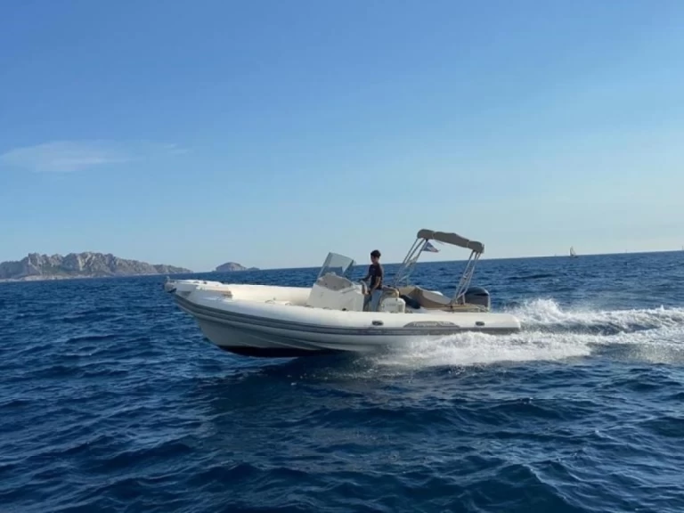 Hire Motorboat with or without skipper Capelli Marseille