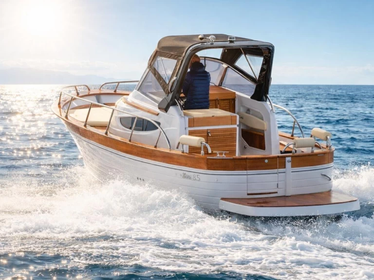 Hire a Salpa SUNSIX Massa Lubrense