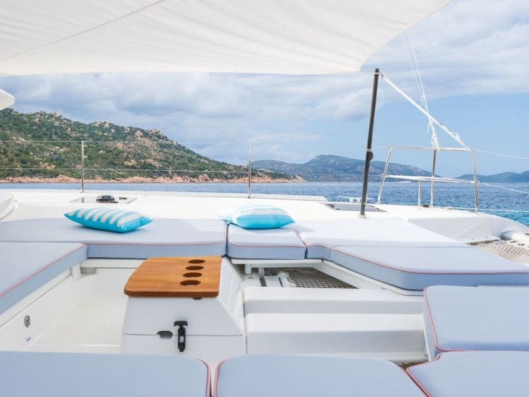 Yacht hire Nisida cheap Lagoon 46 Iconic