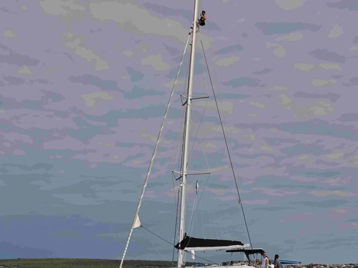 Catamaran hire in Punat - Lagoon Lagoon 400 S2