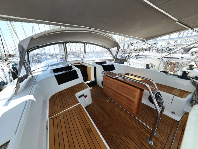 Hire a Hanse Hanse 458 Biograd na Moru