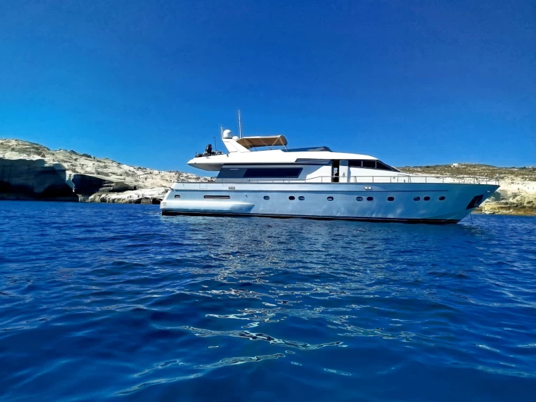 Yacht hire Alimos cheap San Lorenzo SL 82