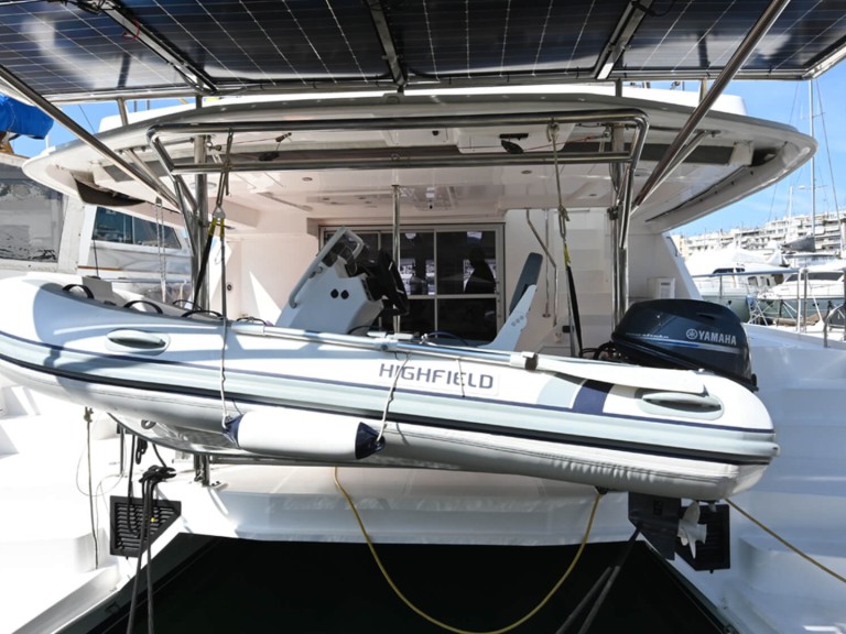 Hire Catamaran Leopard Catamarans / Robertson & Caine with a boat licence