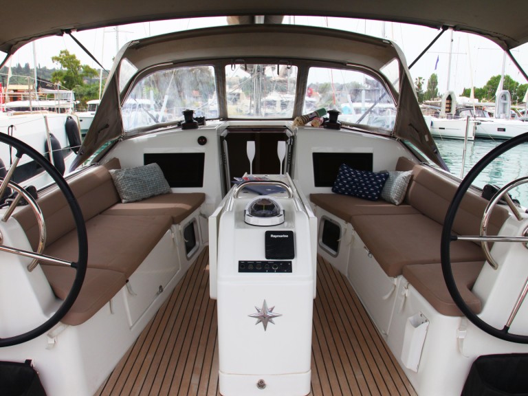 Sailboat to hire Benitses at the best price