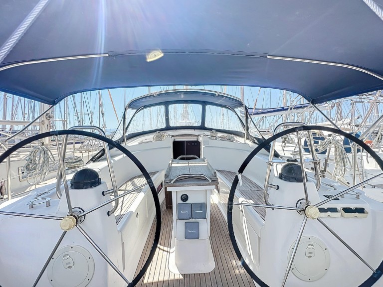 Hire Sailboat Bavaria with a boat licence