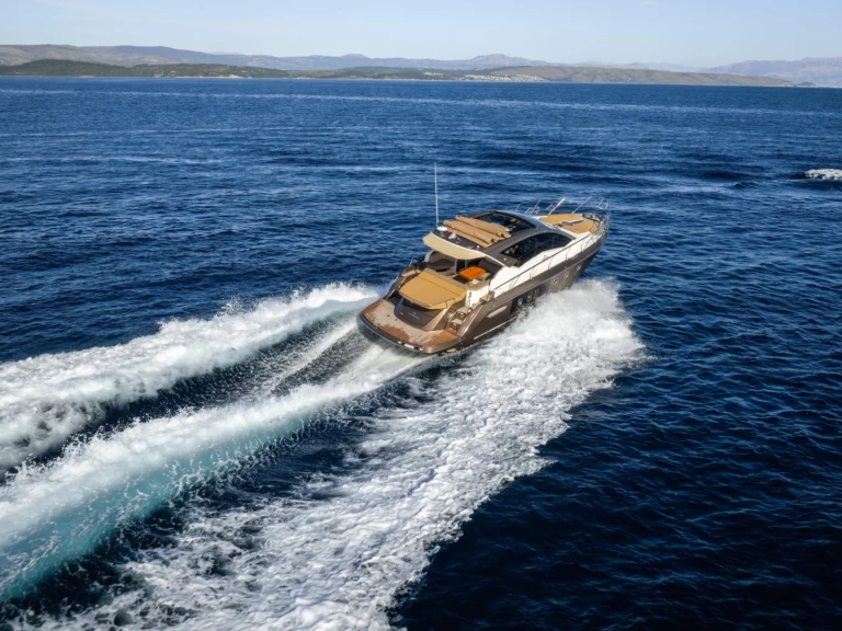 Charter a Cranchi Cranchi M44 HT in Split on Samboat