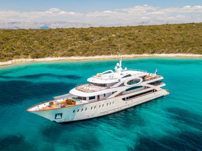 Hire Sailboat with or without skipper Custom Made Split