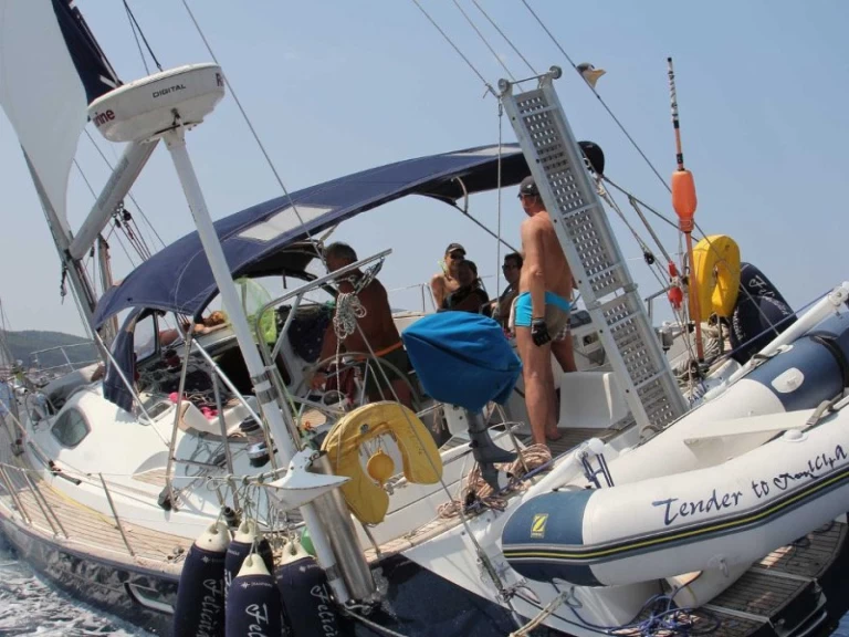 Sailboat to hire Gouvia at the best price