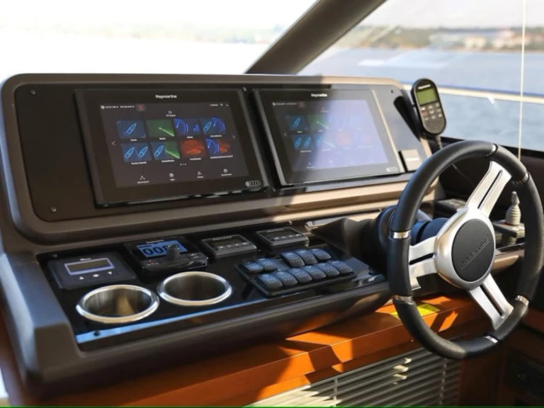 Jeanneau Prestige 520 Flybridge - 3 + 1 cab. charter bareboat or skippered in  Split