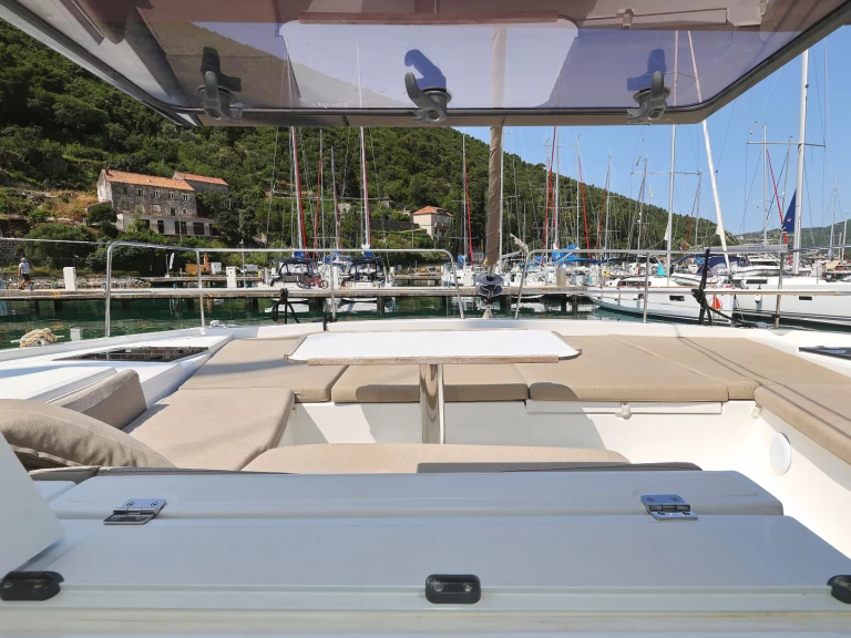 Catamaran hire in Komolac - Bali Bali 4.2