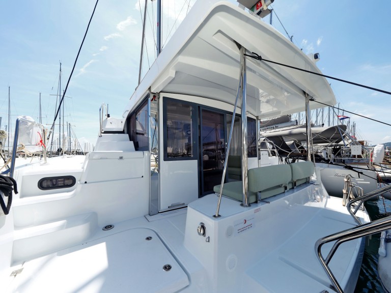 Yacht hire Biograd na Moru cheap Bali Catspace Voile