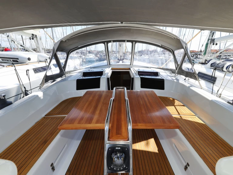 Sailboat hire in Biograd na Moru - Hanse Hanse 458