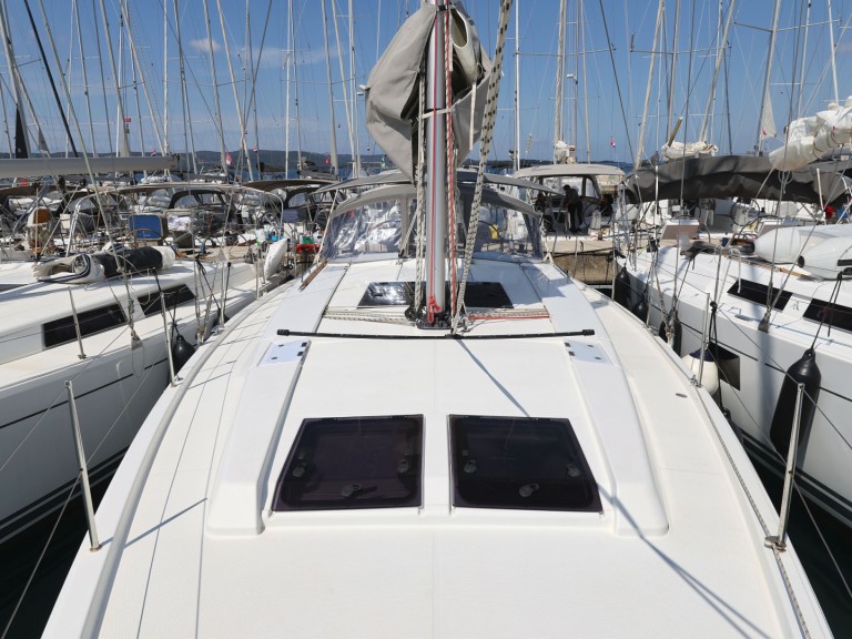 Hire Sailboat with or without skipper Hanse Biograd na Moru
