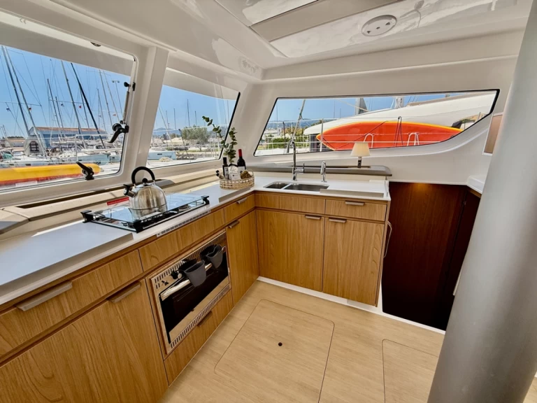 Catamaran hire in Nydri - Bali Bali Catspace Voile