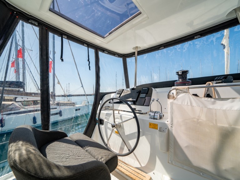 Hire Catamaran with or without skipper Lagoon Benitses