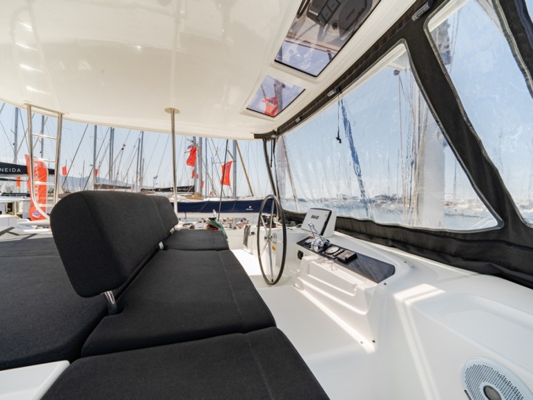 Charter a Lagoon Lagoon 46 in Alimos on Samboat