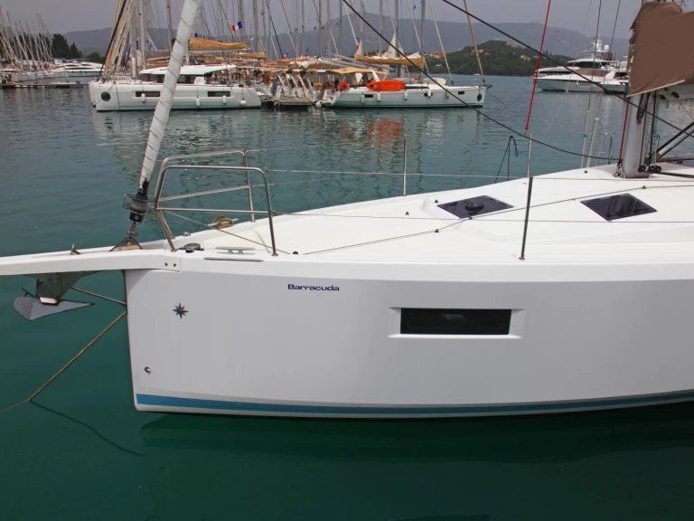 Yacht hire Benitses cheap Sun Odyssey 410