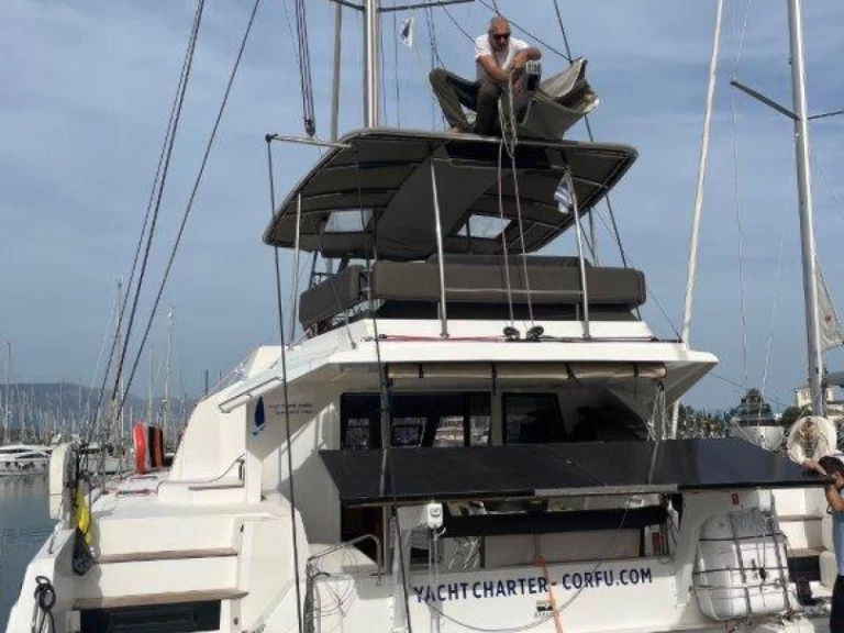 Hire Catamaran with or without skipper Nautitech Gouvia