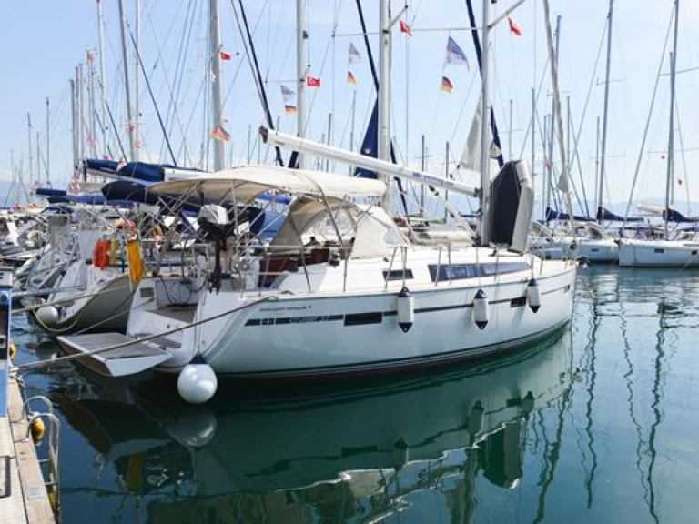 Yacht charter Fethiye - Bavaria Cruiser 37 on SamBoat