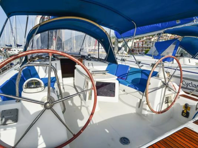 Charter a Bénéteau Oceanis 43 in Fethiye on Samboat