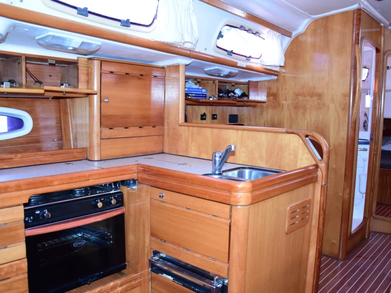 Yacht hire La Spezia cheap Cruiser 50